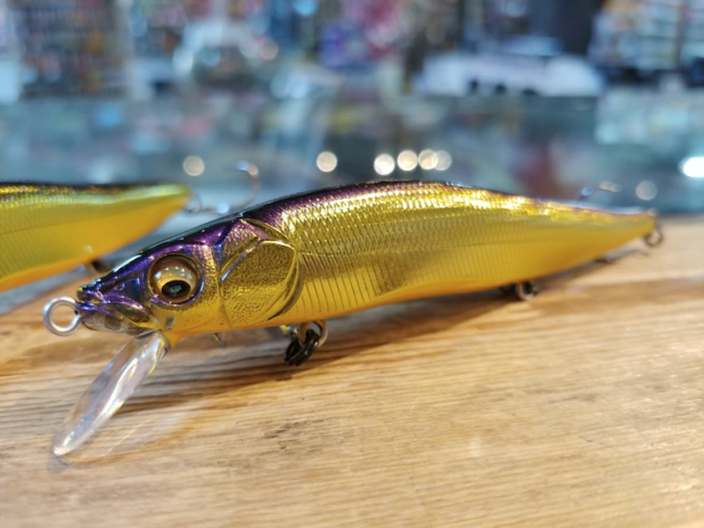 o1080081014352424640