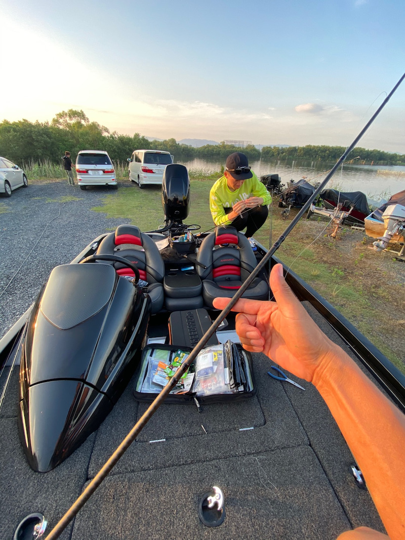 Tough fishing!!! – Lure&Boat BackLash Japan